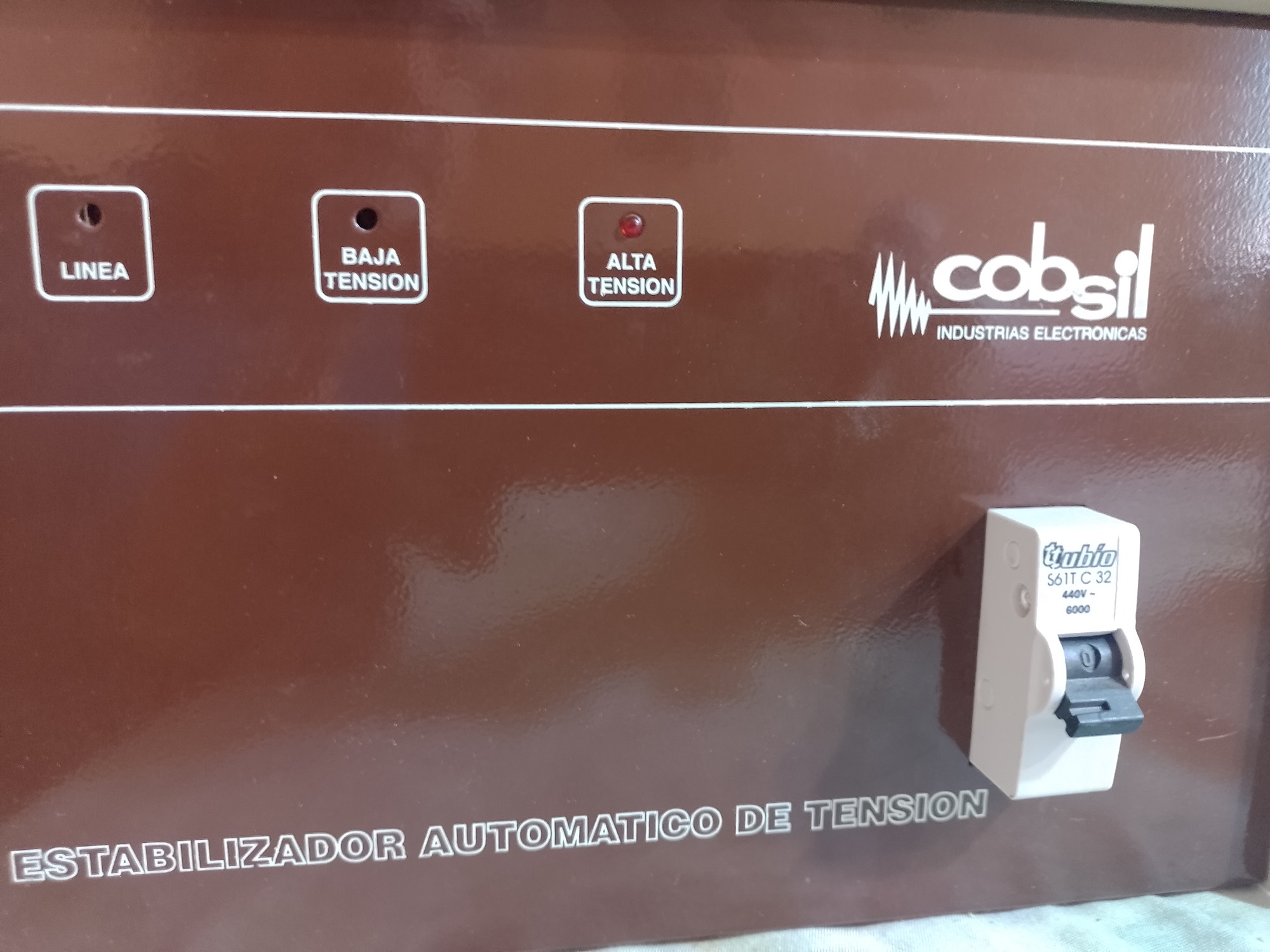 ESTABILIZADOR DE TENSION 5000VA