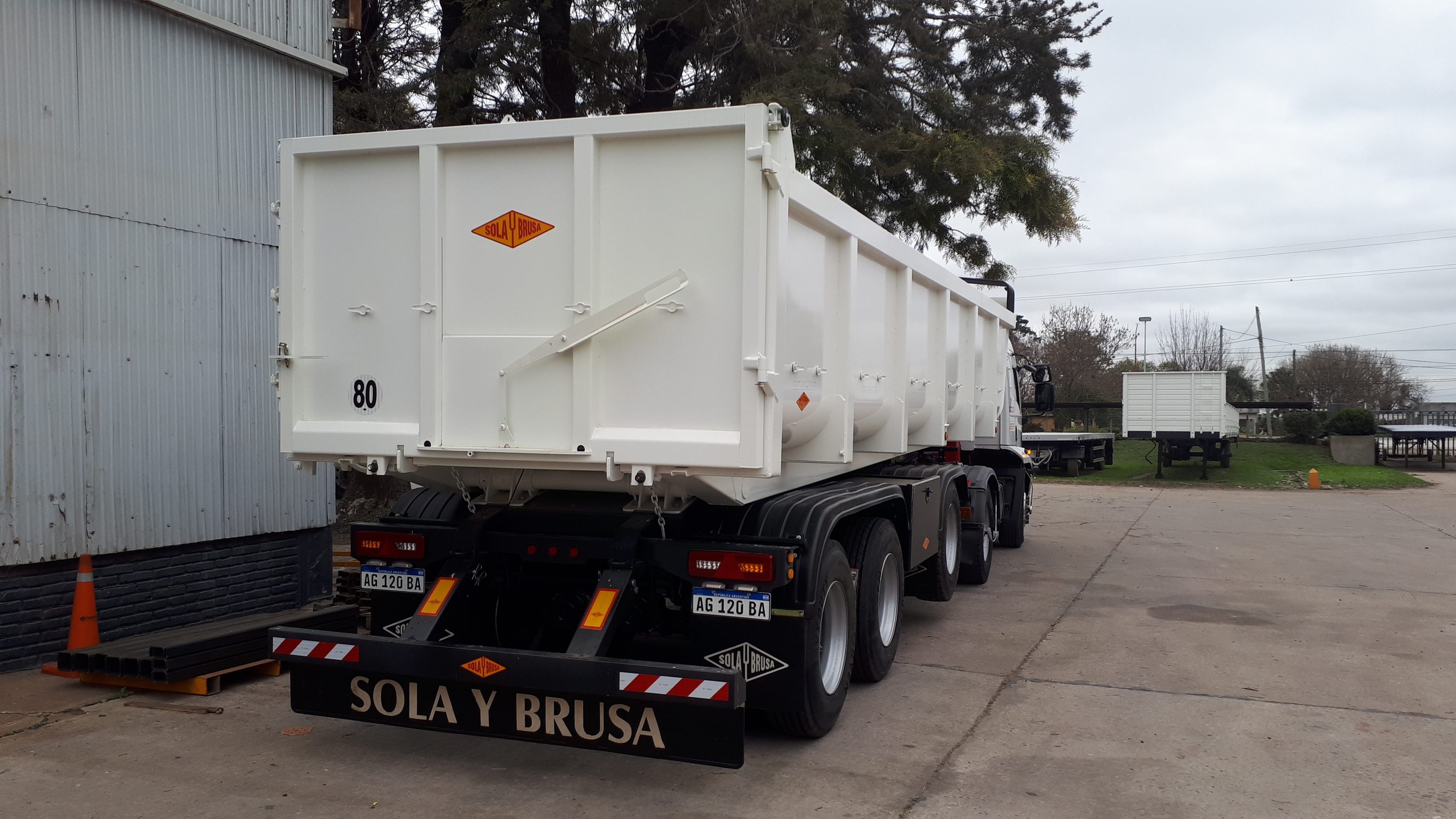 Semirremolque Vuelco Trasero