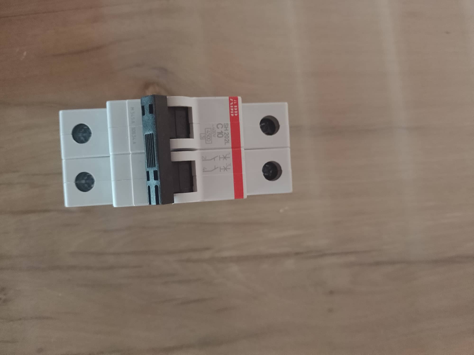 Llave Termica Bipolar Abb Tubio 2x10 Amper