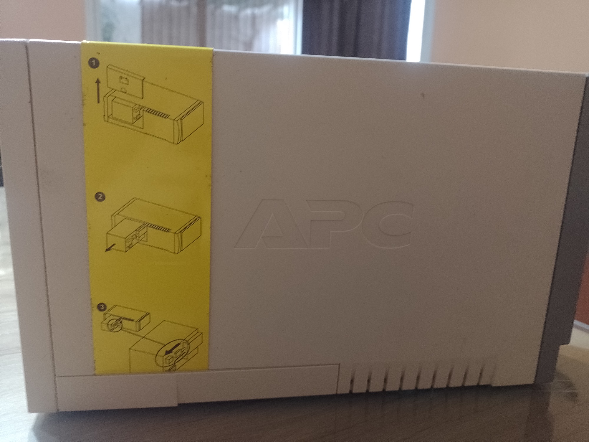UPS APC 350 VA