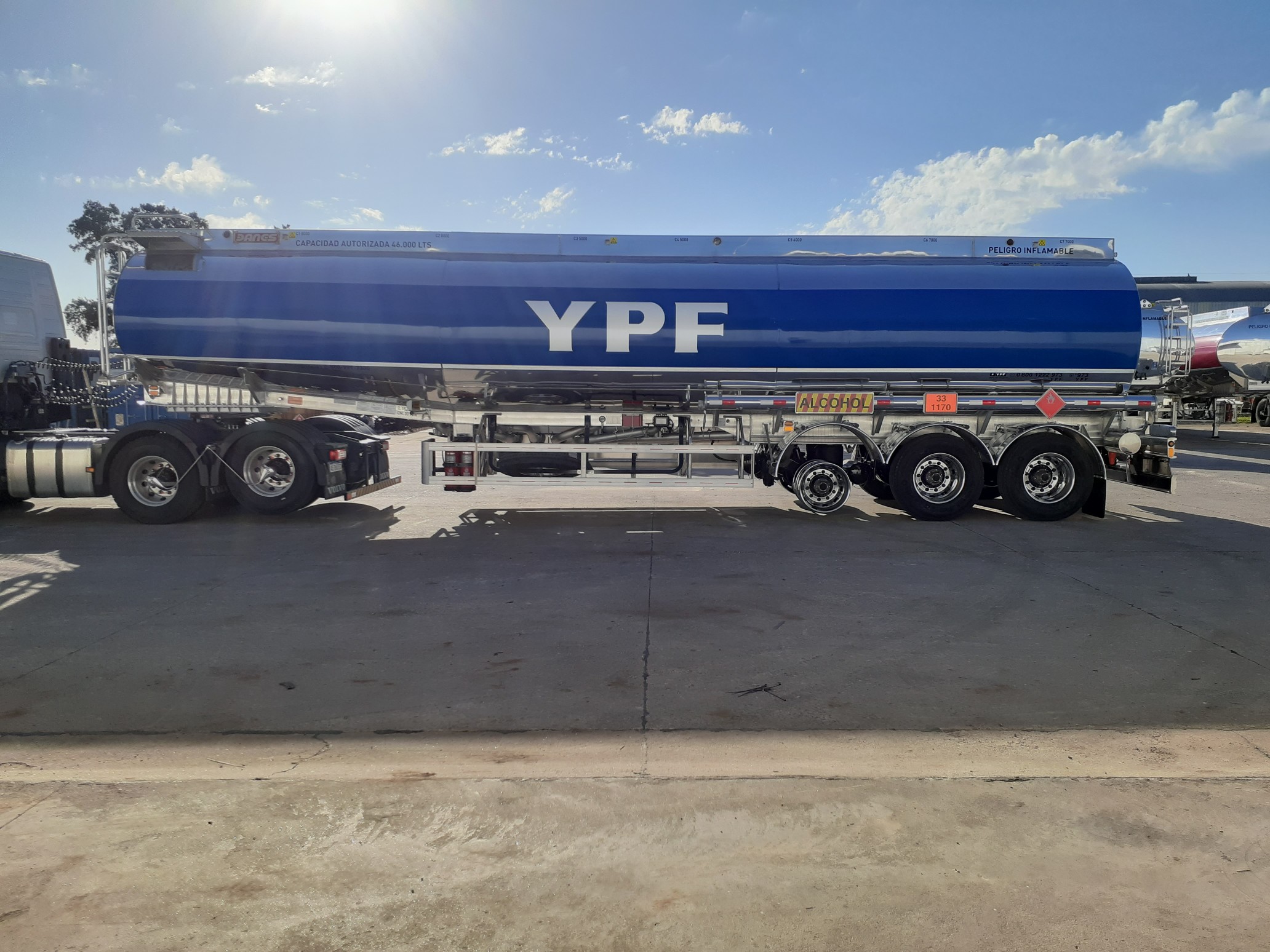 SEMIRREMOLQUE TANQUE DE ALUMINIO YPF