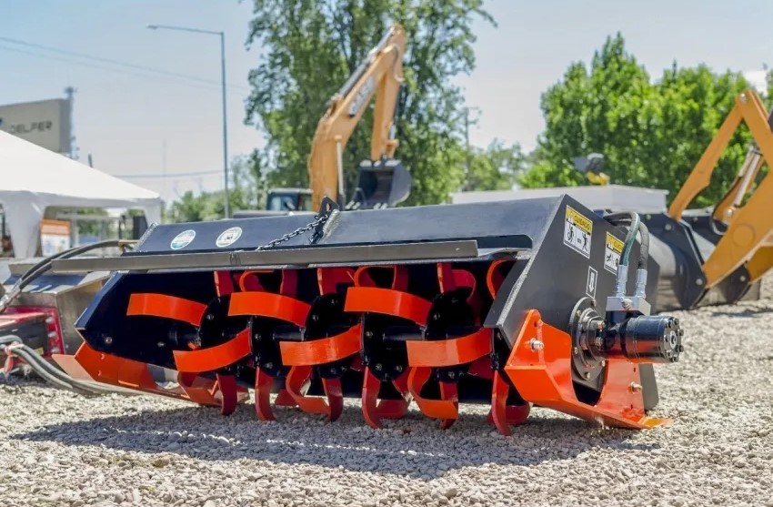 Rotocultivador Pecari Para Minicargadora RV130