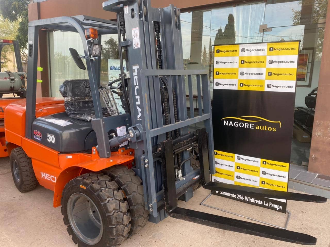 Autoelevador 3000kg 