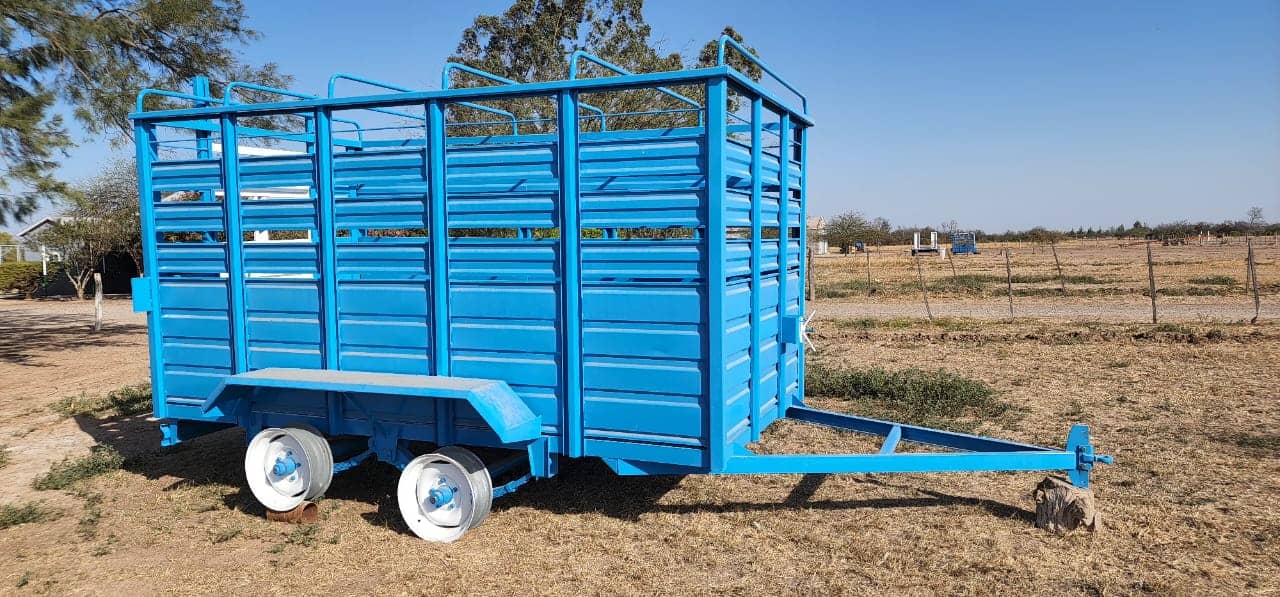 CARRO PARA GANADO 