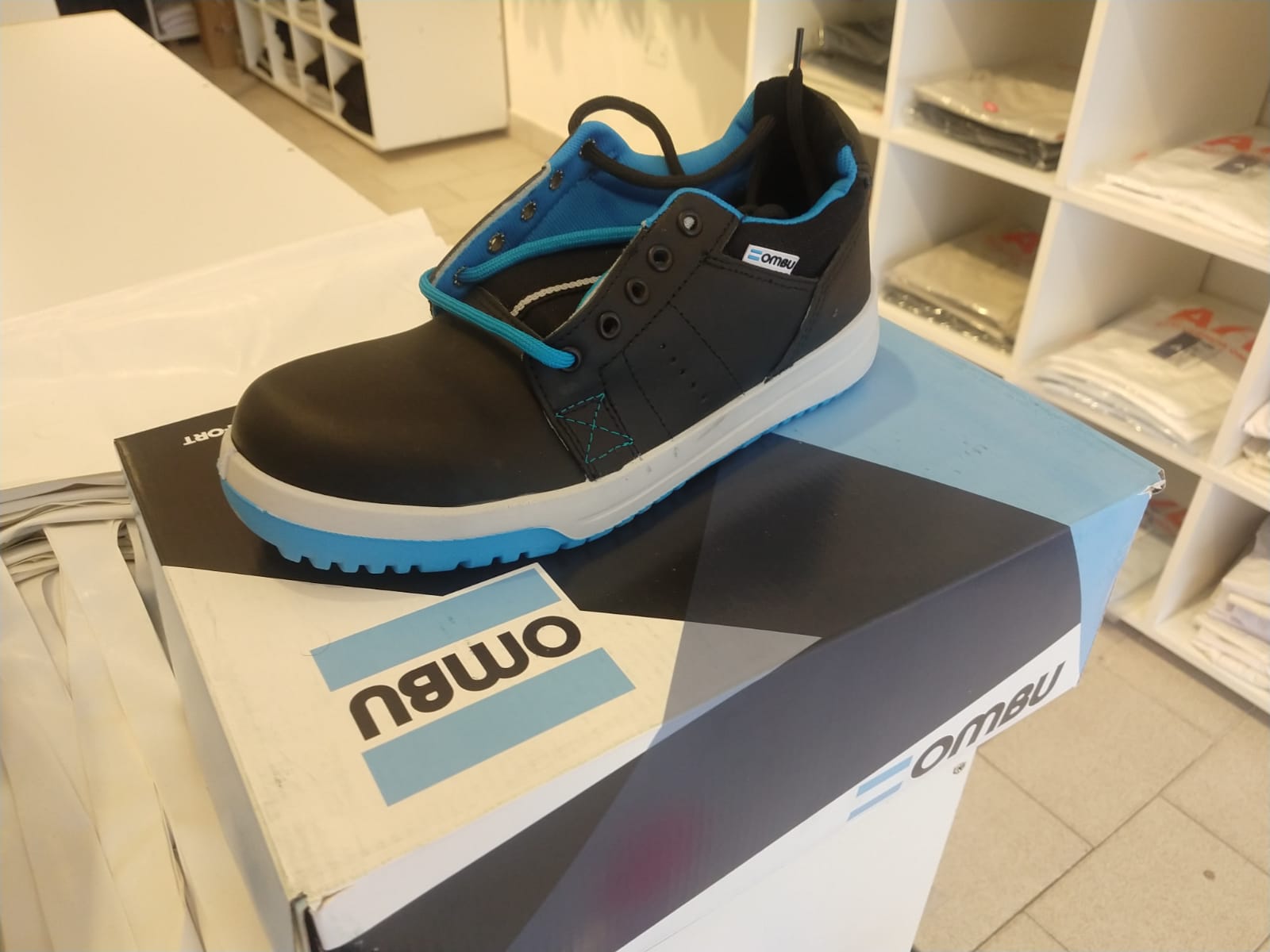 zapatilla de trabajo Ombu